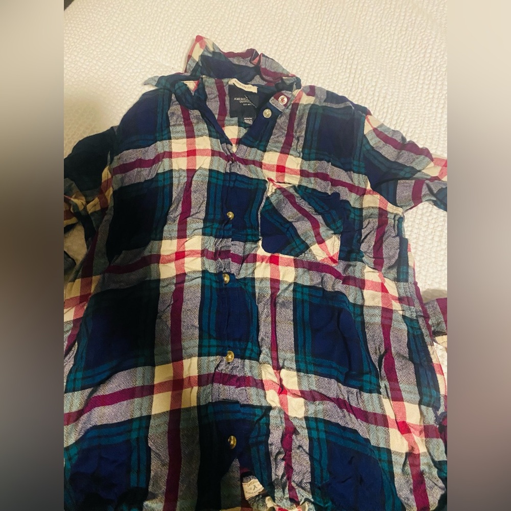 ***Bundle of 14 tops***
**Closet Clean out*Send us an Offer* - Picture 4 of 5